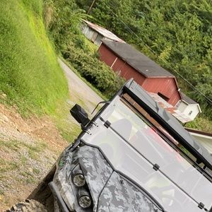 Meet your Posher, Brandon